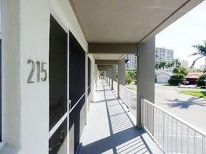 300 Layne Blvd 215, Hallandale Beach FL 33009