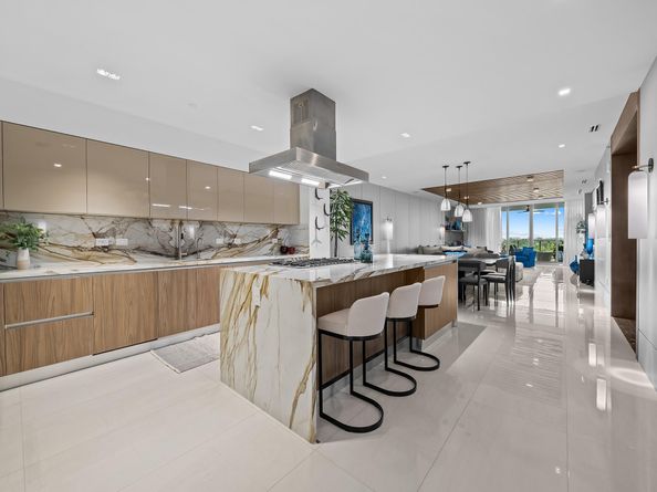 435 Bayshore Dr 703, Fort Lauderdale FL 33304