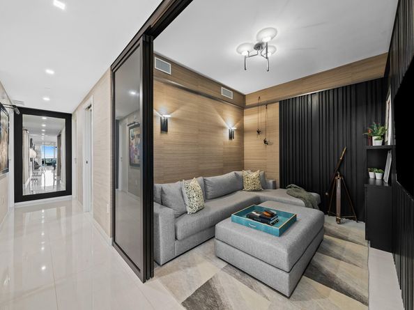 435 Bayshore Dr 703, Fort Lauderdale FL 33304