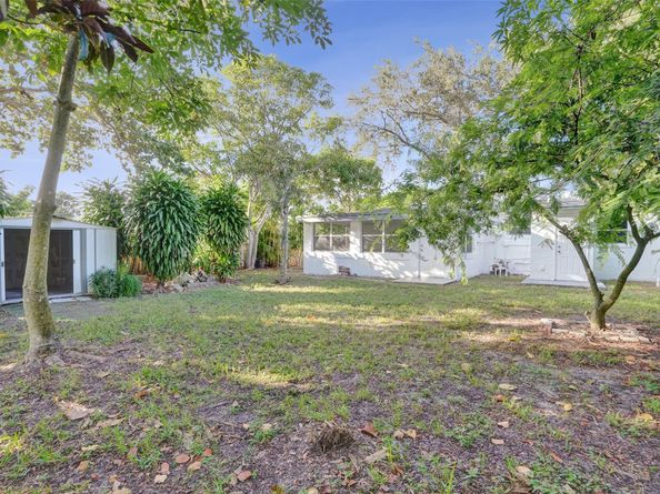6092 NW 24th CT, Margate FL 33063
