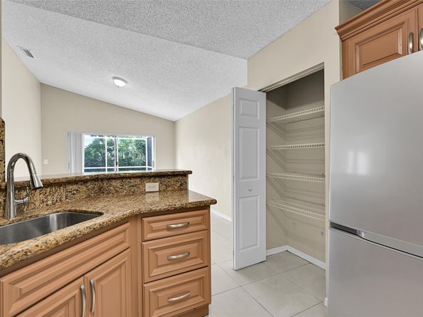 1688 SW 158th Ave, Pembroke Pines FL 33027