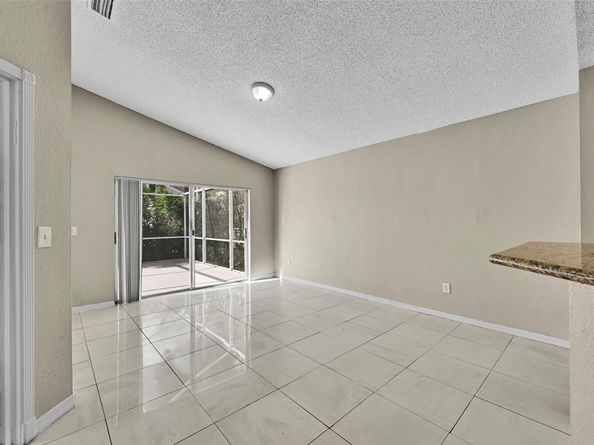 1688 SW 158th Ave, Pembroke Pines FL 33027