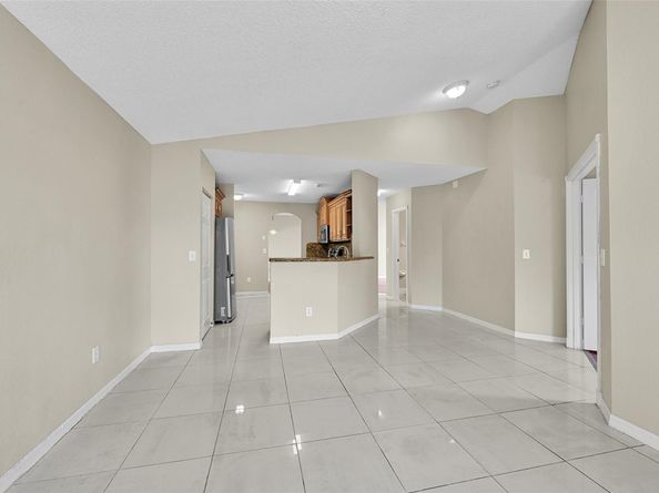 1688 SW 158th Ave, Pembroke Pines FL 33027