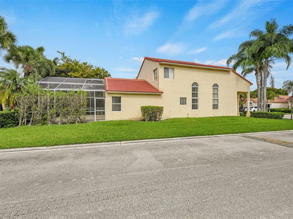 1688 SW 158th Ave, Pembroke Pines FL 33027