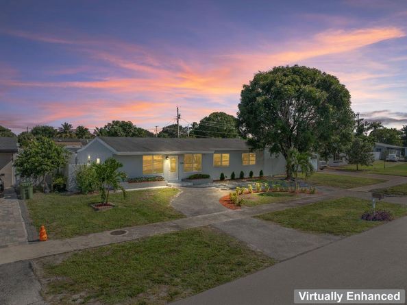 348 Lanier Drive, Palm Springs FL 33461
