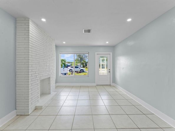 348 Lanier Drive, Palm Springs FL 33461