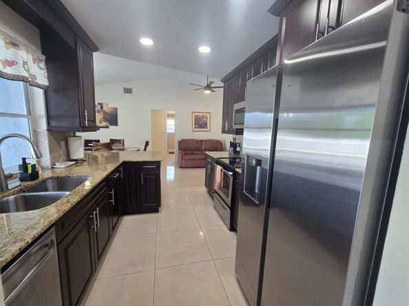 242 Las Palmas Street, Royal Palm Beach FL 33411