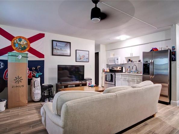 3860 NE 23rd Ave, Lighthouse Point FL 33064