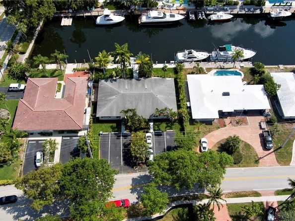 3860 NE 23rd Ave, Lighthouse Point FL 33064