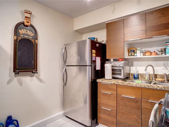 3860 NE 23rd Ave, Lighthouse Point FL 33064