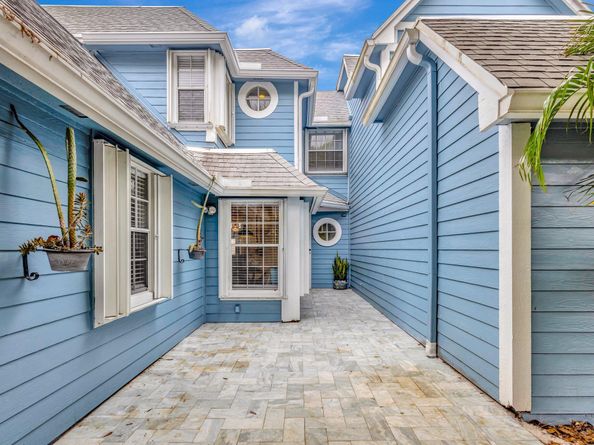 120 Ocean Dunes Circle, Jupiter FL 33477