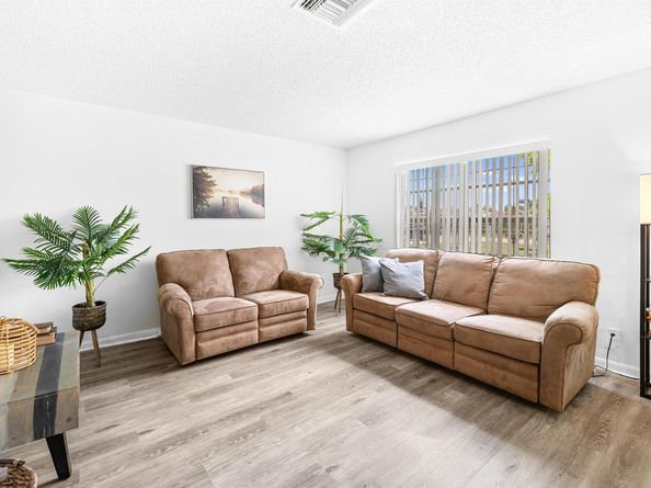 2340 R J Hendley Avenue, Riviera Beach FL 33404