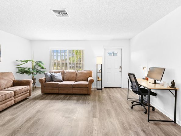 2340 R J Hendley Avenue, Riviera Beach FL 33404