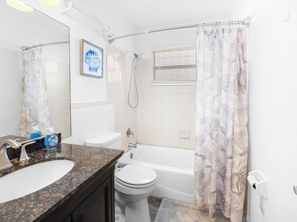 2340 R J Hendley Avenue, Riviera Beach FL 33404