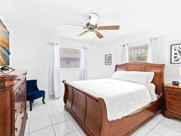 2340 R J Hendley Avenue, Riviera Beach FL 33404