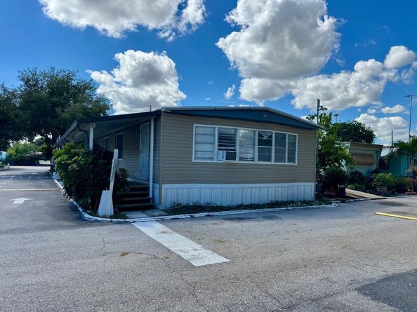 22 George St Lot 72, West Palm Beach FL 33405