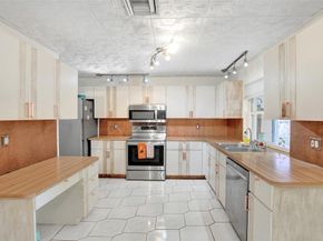 5372 Pine Circle, Coral Springs FL 33067