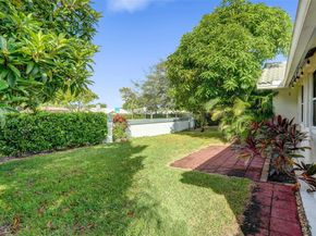 5372 Pine Circle, Coral Springs FL 33067