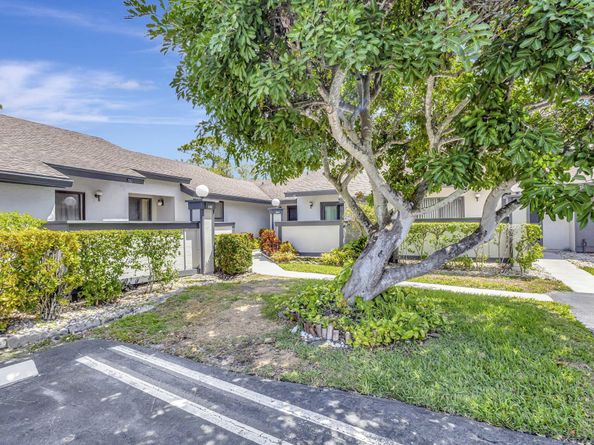 381 Ottawa Court, Royal Palm Beach FL 33411