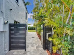5832 Alton Road, Miami Beach FL 33140