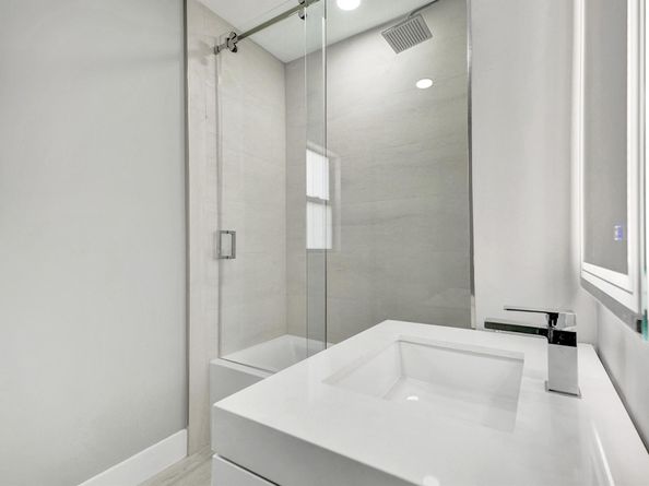 5832 Alton Road, Miami Beach FL 33140