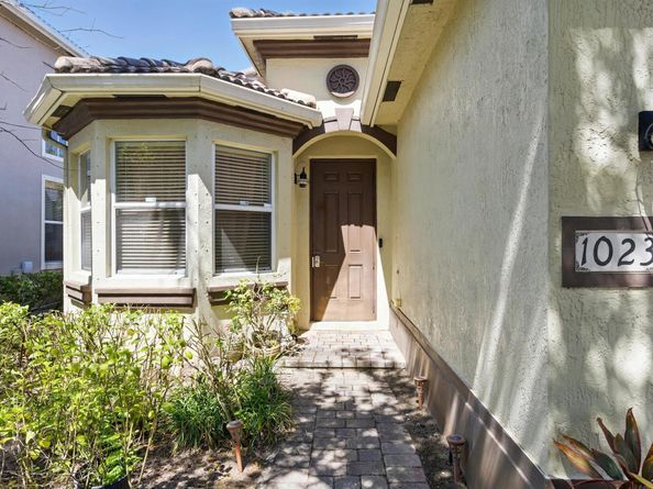 1023 Center Stone Lane, Riviera Beach FL 33404