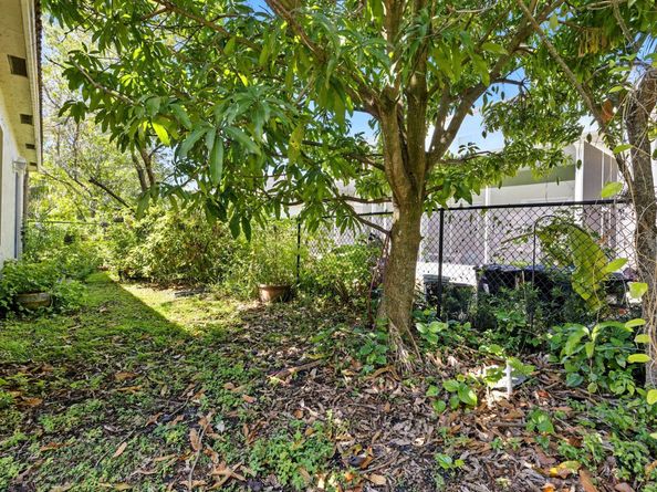 1023 Center Stone Lane, Riviera Beach FL 33404