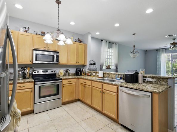 1023 Center Stone Lane, Riviera Beach FL 33404