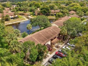 3725 Carambola Cir 2824, Coconut Creek FL 33066