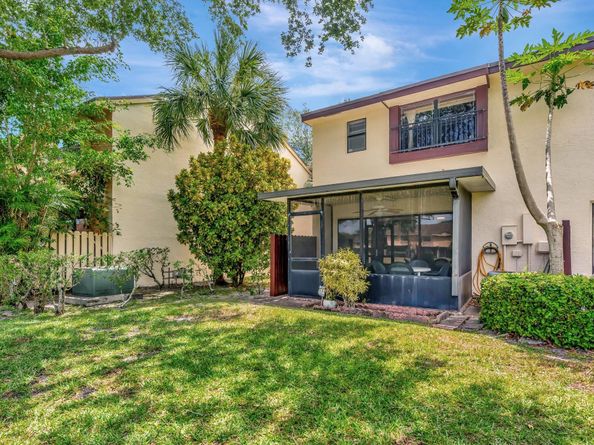 3725 Carambola Cir 2824, Coconut Creek FL 33066