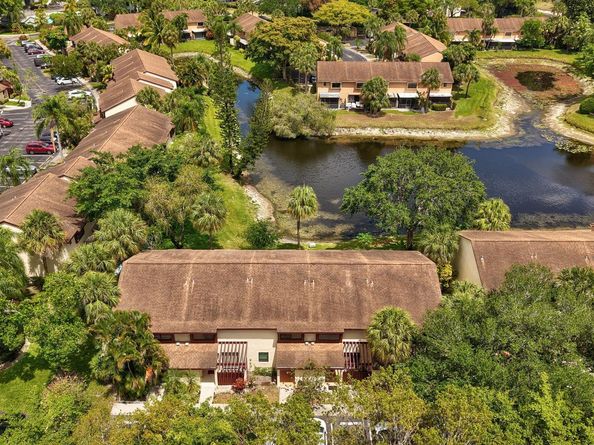 3725 Carambola Cir 2824, Coconut Creek FL 33066