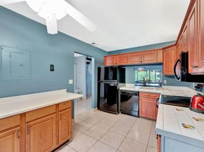 3725 Carambola Cir 2824, Coconut Creek FL 33066