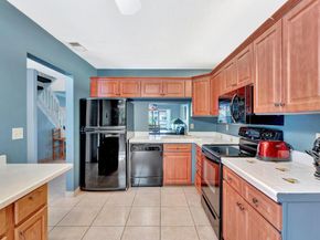 3725 Carambola Cir 2824, Coconut Creek FL 33066