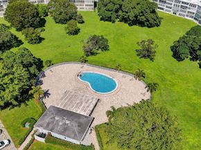 2005 Berkshire A 2005, Deerfield Beach FL 33442