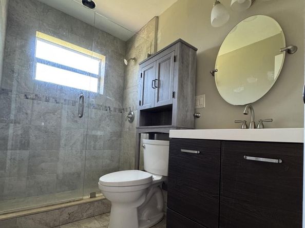 5940 NE 1st Terrace, Oakland Park FL 33334