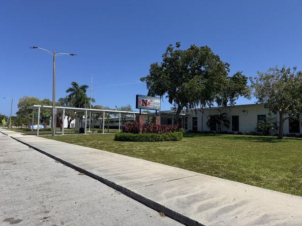 5940 NE 1st Terrace, Oakland Park FL 33334