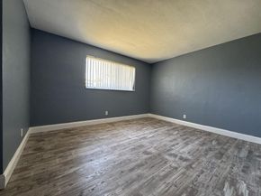 5940 NE 1st Terrace, Oakland Park FL 33334