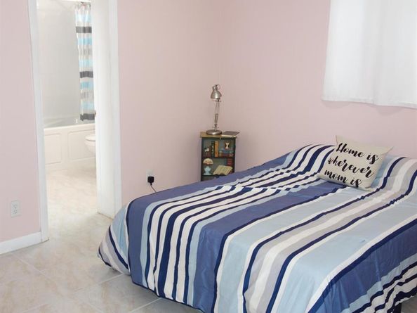 2392 SW 10th Avenue, Boynton Beach FL 33426