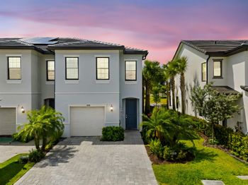 2178 Appleton Cir S