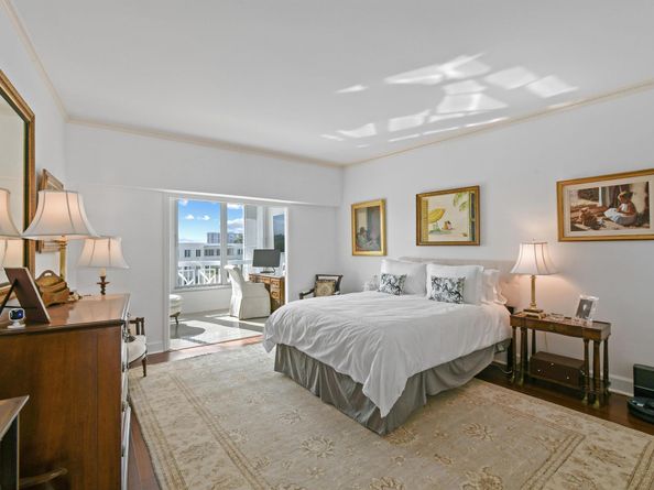 389 S Lake Drive 4h, Palm Beach FL 33480
