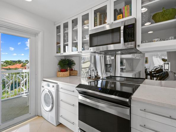 389 S Lake Drive 4h, Palm Beach FL 33480