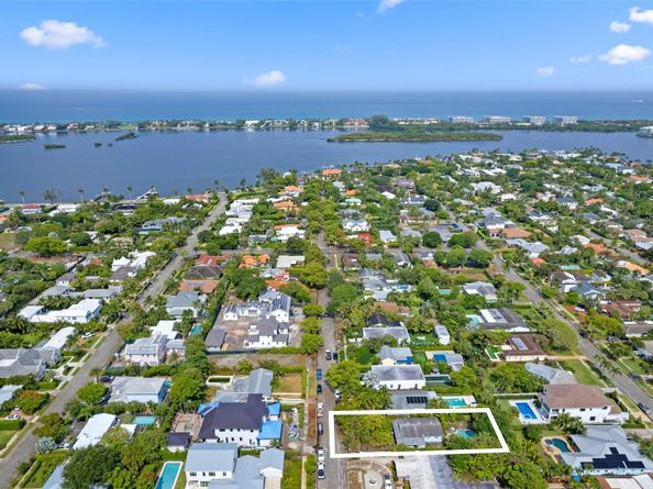 246 Seville Rd, West Palm Beach FL 33405