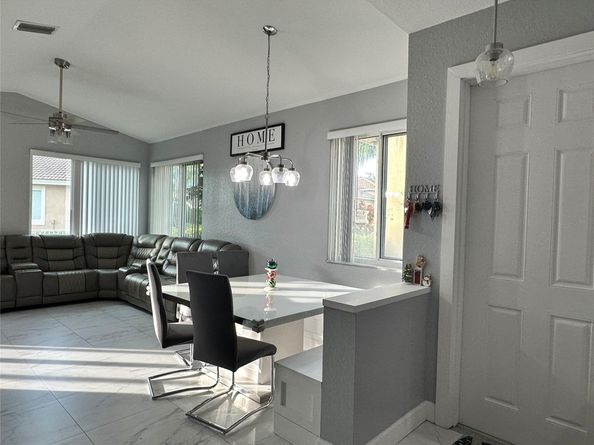 1102 SW 158th ave, Pembroke Pines FL 33027