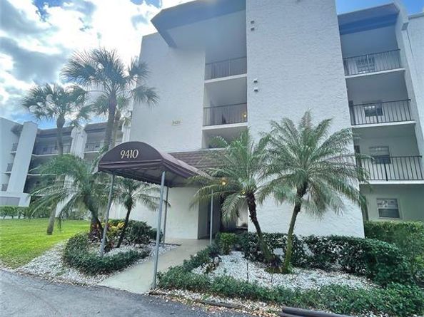 9410 Poinciana Pl 303, Davie FL 33324