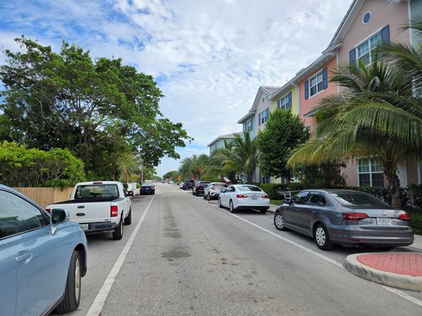 319 N J Street, Lake Worth Beach FL 33460