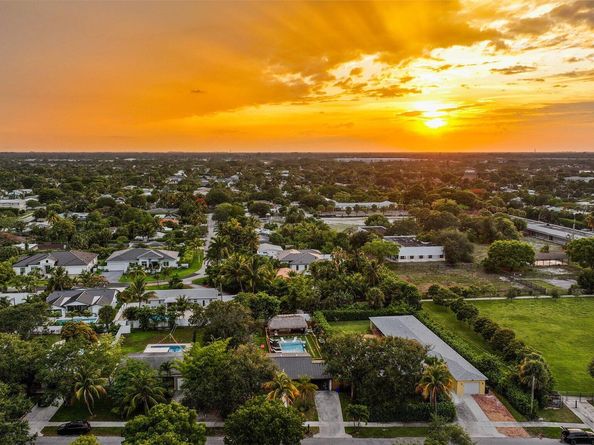 1646 NE 3rd Avenue, Delray Beach FL 33444