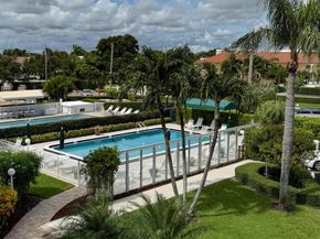 52 Yacht Club Drive 303, North Palm Beach FL 33408