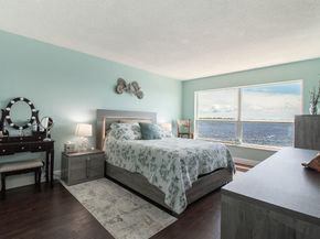 52 Yacht Club Drive 303, North Palm Beach FL 33408