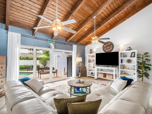 20858 Sonrisa Way, Boca Raton FL 33433