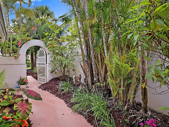 9358 Heathridge Drive, West Palm Beach FL 33411
